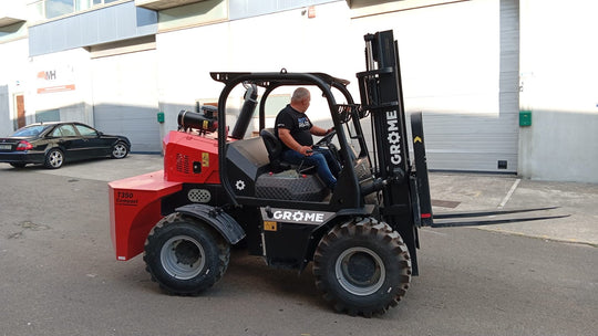 Carretilla elevadora 4X4 todoterreno 3500kg diesel Grome T350 especial invernadero