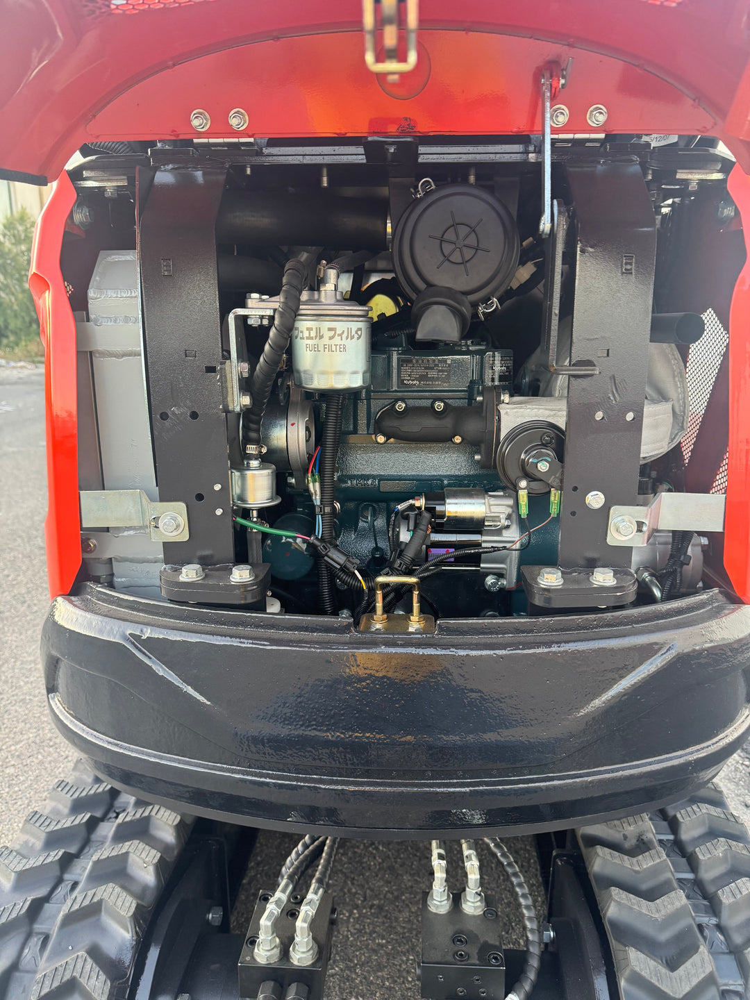 Excavadora Kubota 1800Kg Motor Kubota 3 Cilindros D722 Giratoria