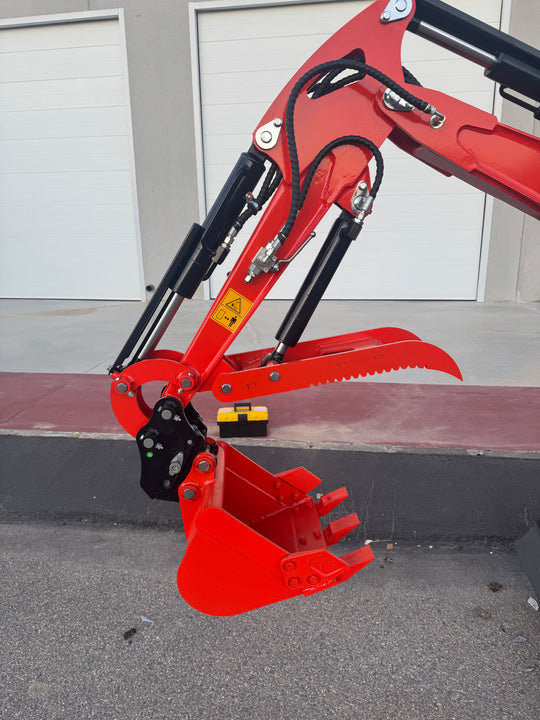 Excavadora Kubota 1800Kg Motor Kubota 3 Cilindros D722 Giratoria