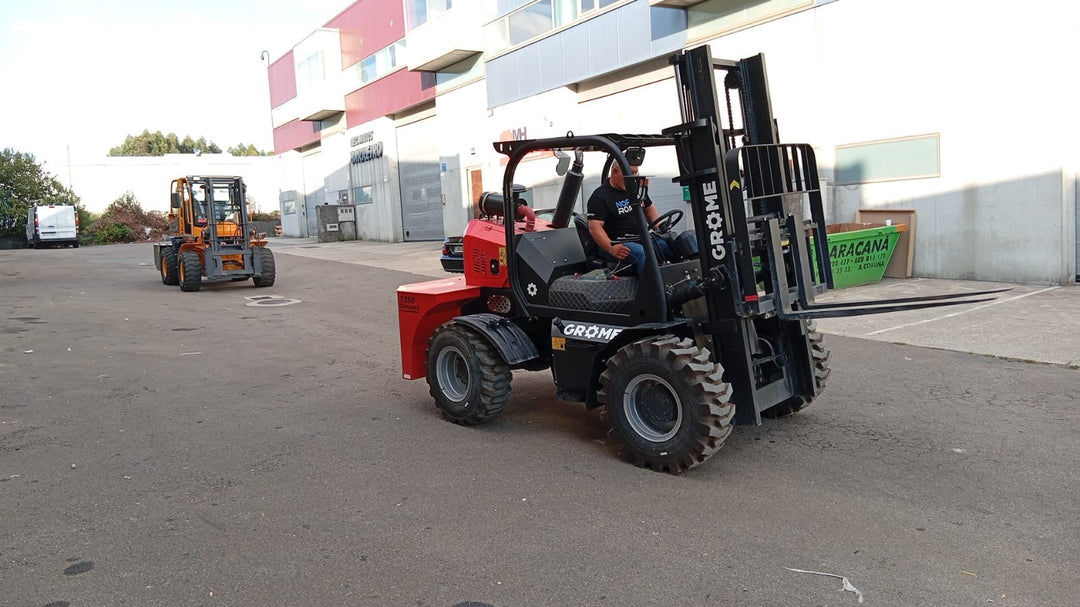 Carretilla elevadora 4X4 todoterreno 3500kg diesel Grome T350 especial invernadero