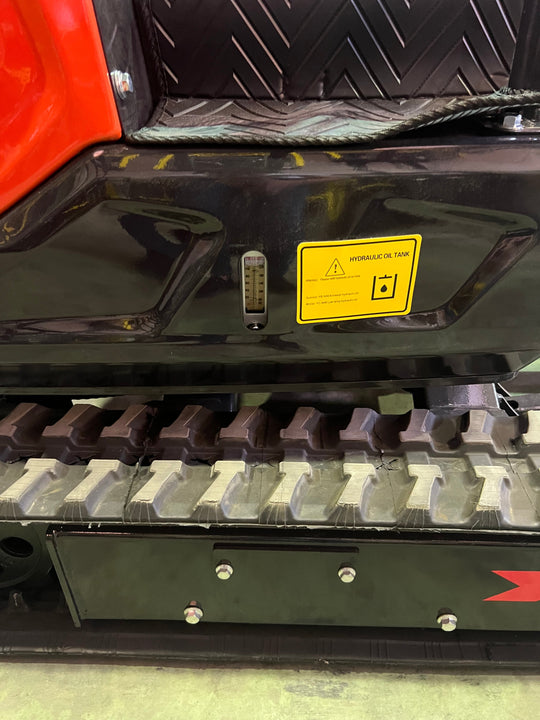 Mini Excavadora Kubota 1500 Kg motor Kubota de 3 Cilindros orugas retráctiles