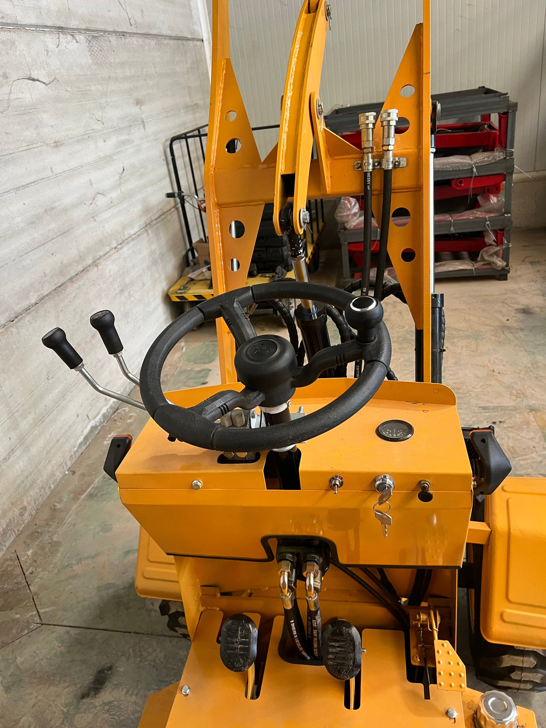 Pala Cargadora Diesel Articulada 4x4 de Ruedas 750kg