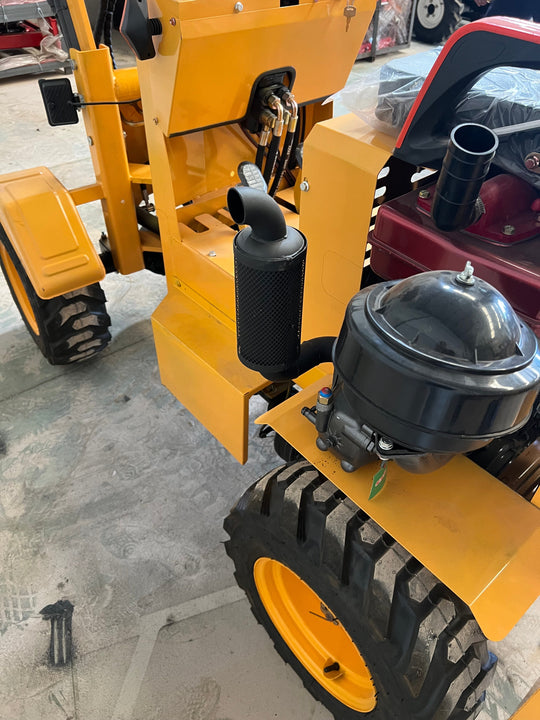Pala Cargadora Diesel Articulada 4x4 de Ruedas 750kg