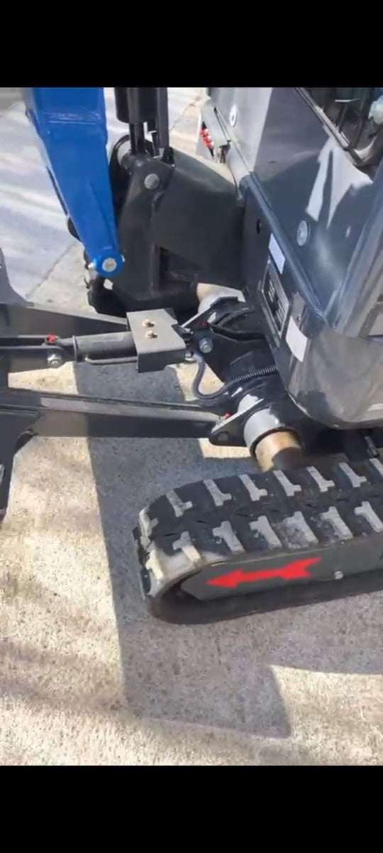 Excavadora Rippa R15 Kubota D722 Cabinada, Orugas Ext, 2 Veloc, Enganche Hidraulico