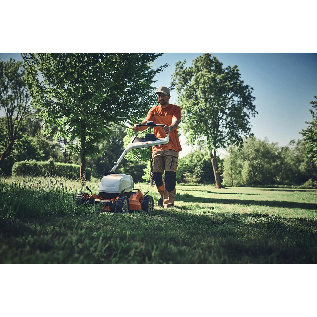 Cortacésped STIHL RMA 7 RV - Sin batería ni cargador
