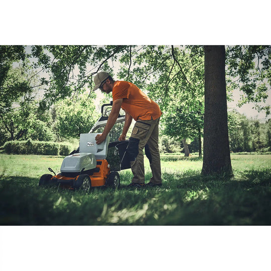 Cortacésped STIHL RMA 756 V - Sin batería ni cargador