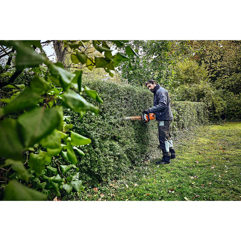 Cortasetos STIHL HSA 100 - Sin batería ni cargador