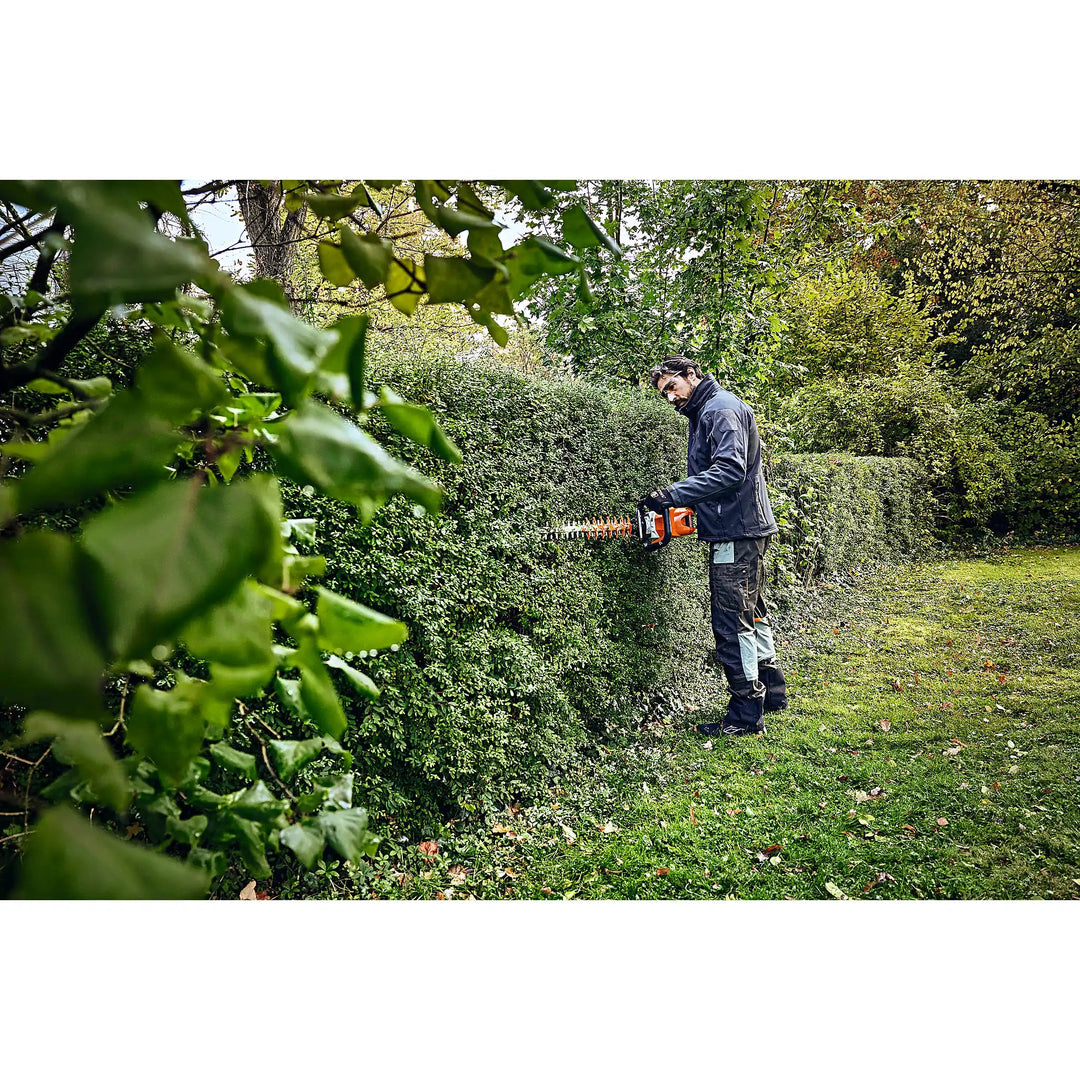 Cortasetos STIHL HSA 100 - Sin batería ni cargador