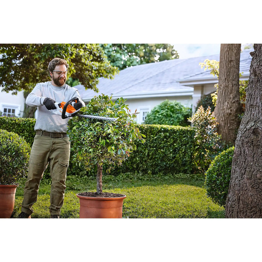 Cortasetos STIHL HSA 40 + 2 Baterías y cargador