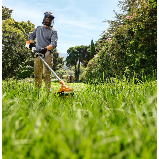 Desbrozadora STIHL FSA 70 R - Sin batería ni cargador