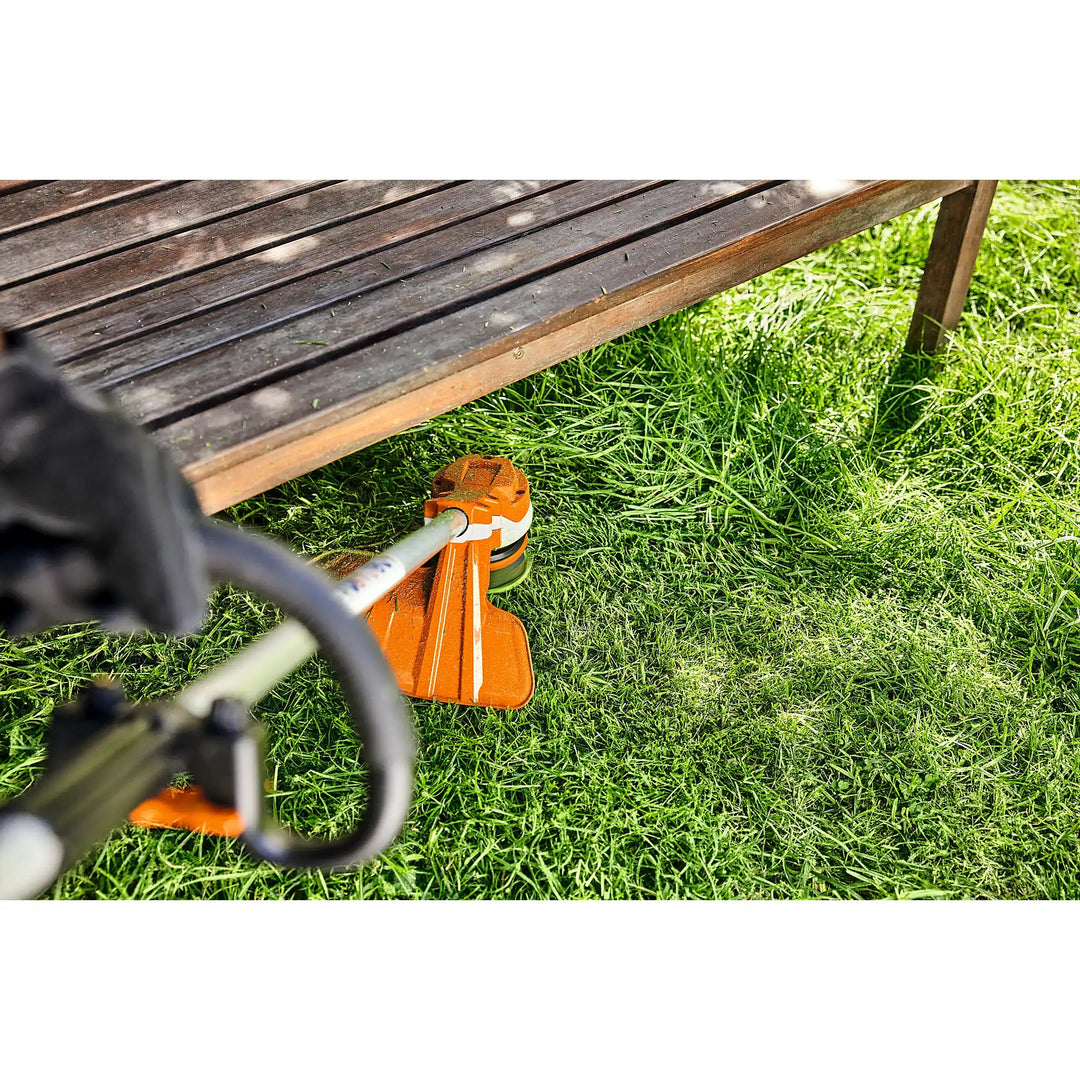 Desbrozadora STIHL FSA 70 R + Batería AK 20 y cargador