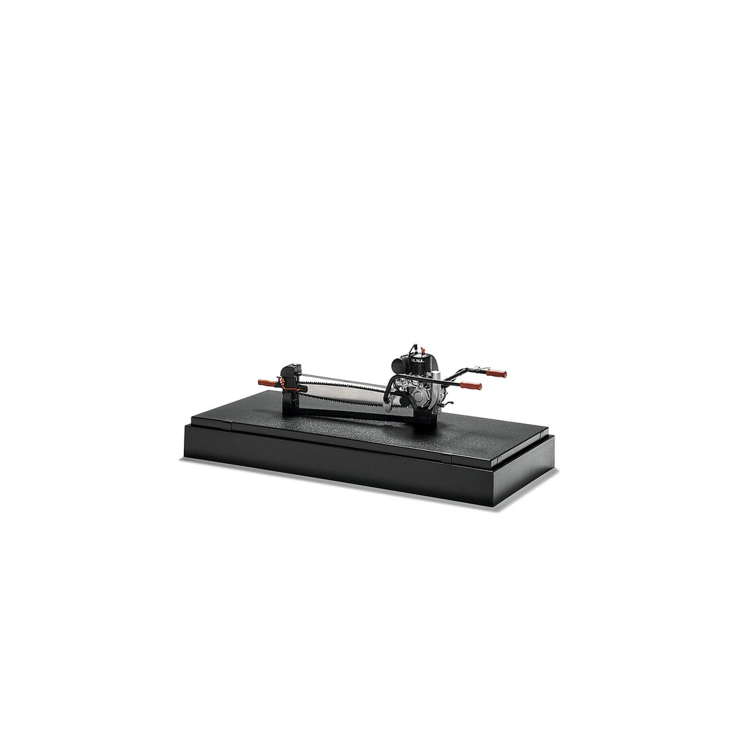 Type A model, 1:12 STIHL