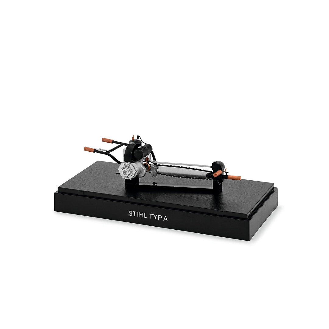 Type A model, 1:12 STIHL