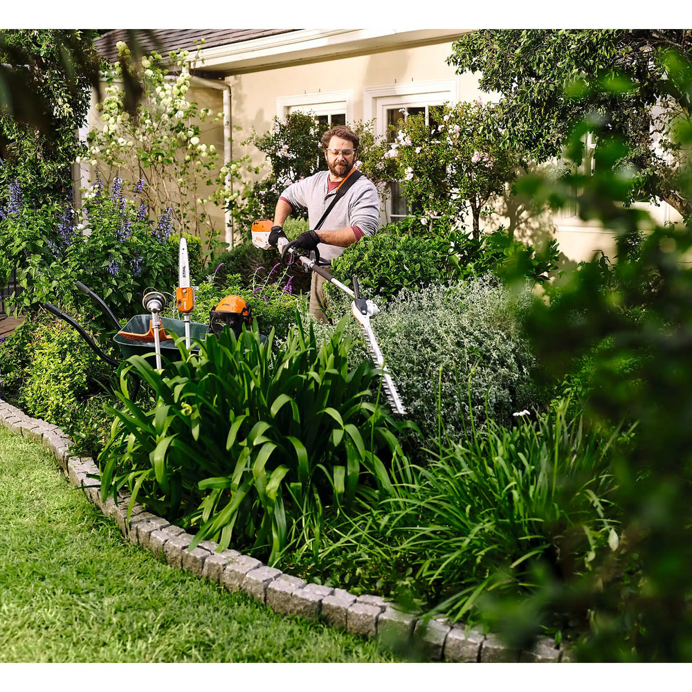 Sistema STIHL KMA 80 R - Sin batería ni cargador
