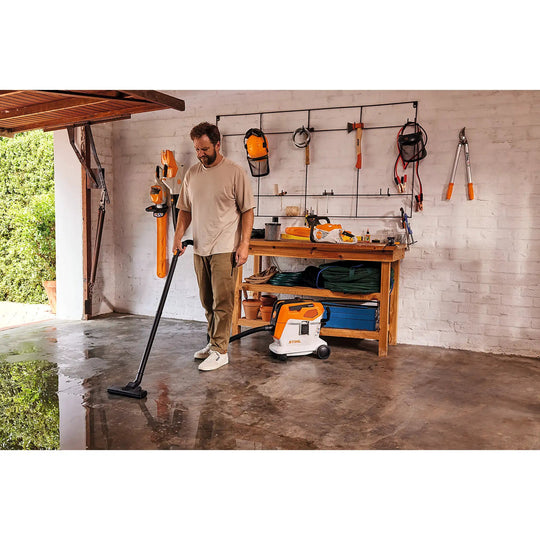 Aspirador STIHL SEA 60 - Sin batería ni cargador